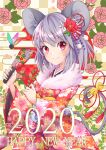  1girl 2020 absurdres animal_ears bangs bell checkered_background chinese_zodiac closed_mouth commentary egasumi eyebrows_visible_through_hair floral_background fur_scarf furisode grey_hair hagoita hair_ornament hane_(hanetsuki) hanetsuki happy_new_year highres japanese_clothes kimono long_sleeves looking_at_viewer mouse_ears mouse_girl mouse_tail nazrin new_year obi paddle print_kimono ramie_(ramie541) red_eyes red_kimono rising_sun sash short_hair smile solo standing sunburst tail tail_bell tail_ornament touhou wide_sleeves year_of_the_rat 