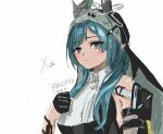  1girl arknights arknights:_endfield bare_shoulders black_gloves blue_eyes demon_girl demon_horns gloves green_hair green_horns highres horns k_nizkawa long_hair multicolored_eyes nun nun_headdress solo two-tone_eyes xaihi_(arknights) yellow_eyes 