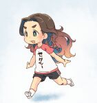  :3 black_shorts brown_hair enuma_(uma-festival) green_eyes highres idolmaster idolmaster_cinderella_girls kusakabe_wakaba long_hair open_mouth print_shirt running shirt shoes short_sleeves shorts solo sportswear thick_eyebrows translation_request v-shaped_eyebrows wavy_hair white_background white_footwear white_legwear white_shirt 