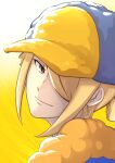  1boy absurdres blonde_hair brown_eyes closed_mouth commentary_request grey_headwear hair_over_one_eye hat highres kakashino_kakato looking_back male_focus pokemon pokemon_(game) pokemon_legends:_arceus portrait short_hair smile solo upper_body volo_(pokemon) yellow_background yellow_headwear 