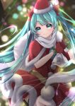  1girl absurdres bag bangs blue_eyes blue_hair blurry blurry_background capelet closed_mouth dress eyebrows_visible_through_hair floating_hair fur-trimmed_capelet fur-trimmed_dress fur-trimmed_gloves fur-trimmed_headwear fur_trim gift_bag gloves hat hatsune_miku highres holding holding_bag izumikiyomaru long_hair red_capelet red_dress red_gloves red_headwear santa_costume santa_hat shiny shiny_hair smile solo very_long_hair vocaloid 