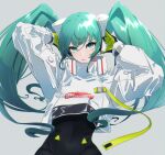  1girl aqua_eyes aqua_hair arms_behind_head arms_up bangs black_bodysuit black_gloves bodysuit bodysuit_under_clothes covered_navel crop_top crop_top_overhang cropped_jacket expressionless floating_hair gloves goodsmile_racing green_gloves grey_background hatsune_miku highres jacket kasoku_souchi linea_alba logo long_hair long_sleeves looking_up puffy_sleeves racing_miku racing_miku_(2022) shiny shiny_hair simple_background smiley_face solo strap twintails two-tone_gloves upper_body very_long_hair vocaloid white_jacket 