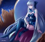  1girl 2dswirl black_dress blue_eyes bow breasts cleavage dress fate/grand_order fate_(series) grey_hair highres large_breasts long_hair looking_at_viewer morgan_le_fay_(fate) ribbon sitting solo thighhighs throne two-tone_dress very_long_hair 