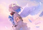  1girl amane_kanata angel_wings armband bangs black_shirt blue_bow blue_eyes blue_hair bow closed_mouth cloud cloudy_sky commentary_request day eyebrows_visible_through_hair feathered_wings feathers frilled_sleeves frills grey_hair grey_jacket hair_between_eyes hololive hoshizaki_reita jacket multicolored_hair outdoors shirt signature sky solo two-tone_hair white_feathers white_wings wings 