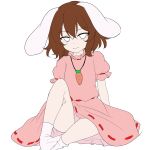  1girl absurdres animal_ears brown_hair carrot_necklace commentary dress floppy_ears gemen_daochu_shuijiao highres inaba_tewi jewelry looking_at_viewer medium_hair necklace pendant pink_dress puffy_short_sleeves puffy_sleeves rabbit_ears rabbit_girl ribbon-trimmed_dress ribbon_trim short_sleeves simple_background sitting socks solo touhou white_background white_eyes white_socks 