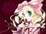  blonde_hair bow food fruit green_eyes highres hina_ichigo long_sleeves object_namesake pink_bow rozen_maiden solo strawberry ushiki_yoshitaka wallpaper 