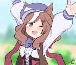  1girl ;d animal_ears arms_up blue_headwear blurry blurry_background blush breasts brown_eyes brown_hair cabbie_hat commentary_request day depth_of_field ears_through_headwear hair_ornament hairclip hat horse_ears kujou_karasuma long_hair long_sleeves looking_at_viewer matikane_tannhauser_(umamusume) medium_breasts multicolored_hair one_eye_closed outdoors outstretched_arms puffy_long_sleeves puffy_sleeves shirt signature smile solo streaked_hair tilted_headwear umamusume upper_body white_hair white_shirt 