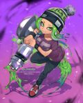  1girl artist_name beanie black_hat black_wristband blue_hair blue_pants breasts closed_mouth collarbone commentary full_body gradient_hair green_eyes green_hair hat highres holding holding_weapon jinkoika large_breasts medium_hair multicolored_hair nautilus_(splatoon) octoling octoling_girl octoling_player_character pants pom_pom_(clothes) pom_pom_beanie purple_shirt shirt short_sleeves smile solo splatoon_(series) standing standing_on_one_leg suction_cups sweatband tentacle_hair two-tone_hair weapon white_footwear 